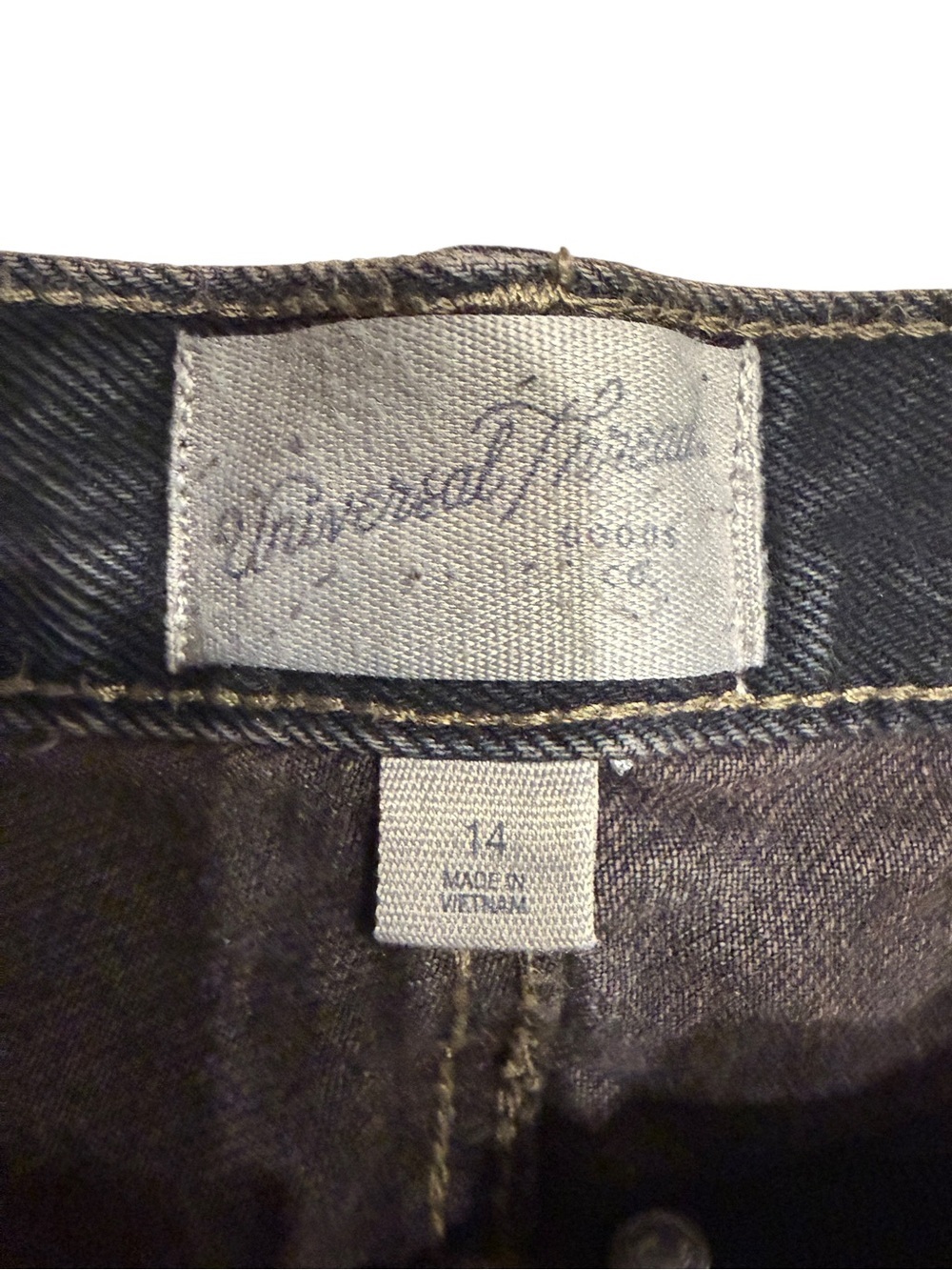 Universal Thread Mid-Rise 90s Baggy Shorts - Picture 4 of 7